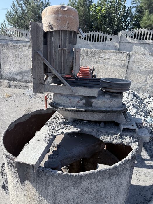 Шлакаблок чиқарувчи аппарат