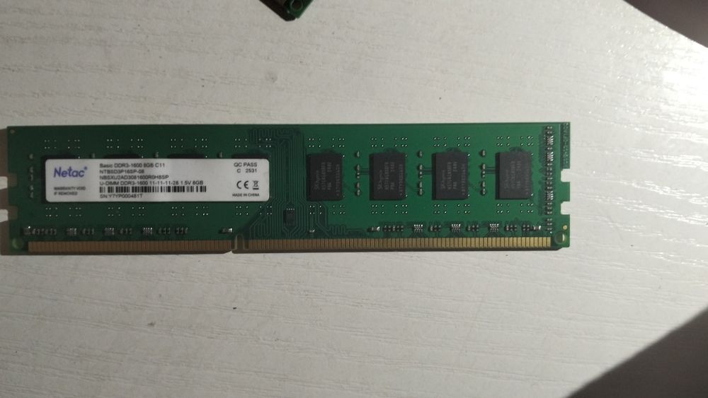 ддр3 4 штуки по 8 Гб