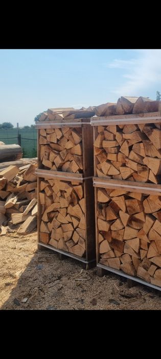 Lemne de foc taiate sparte fag stejar paletizate