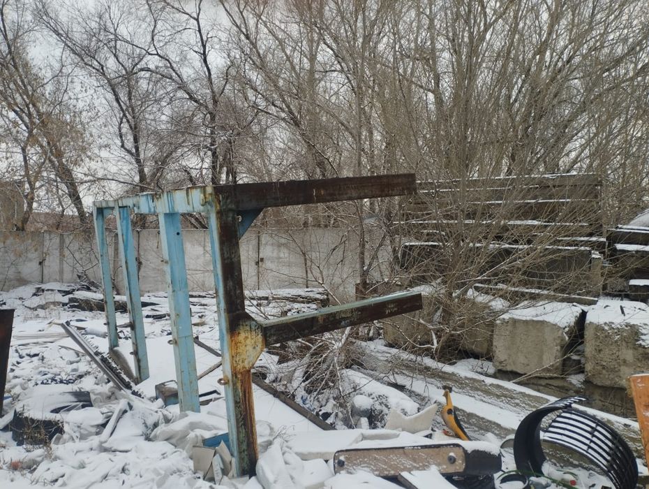 Стапель продам большой