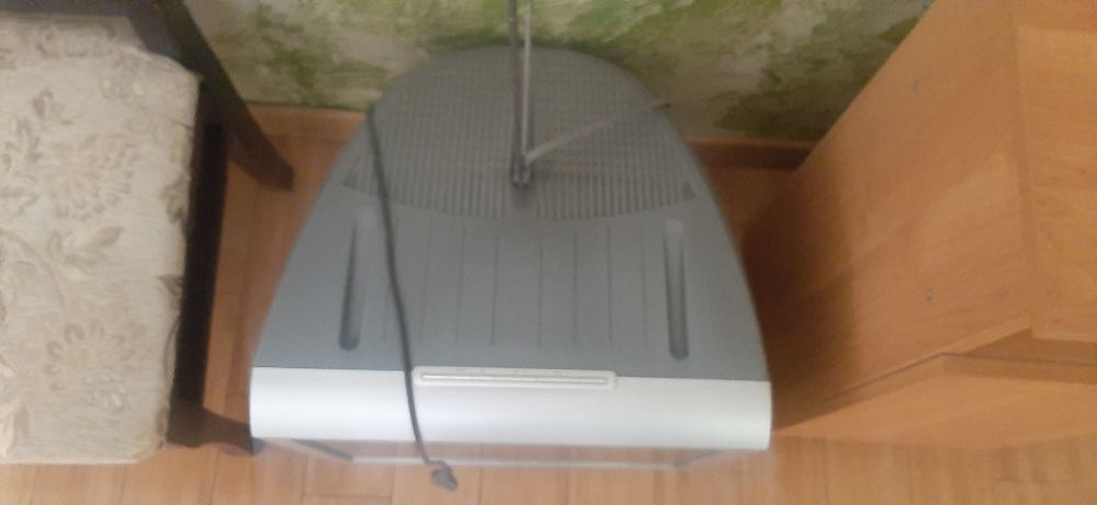 Продам телевизор