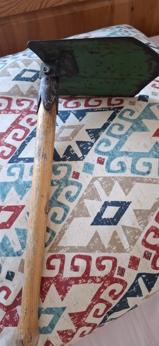 Военна сгъваема сапьорна лопата, (СССР/България)