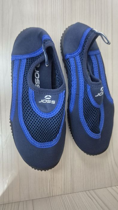 Продам аквашузы детские