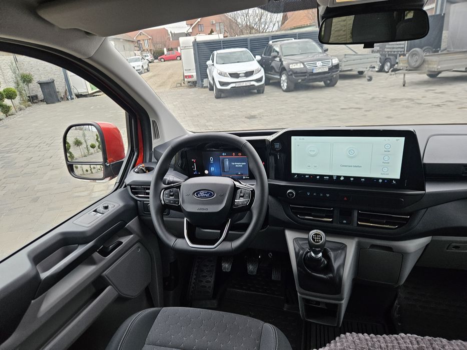 Inchiriez microbus 9 locuri, vw t6, ford transit model 2025