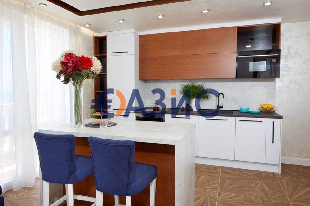 Продава се Тристаен апартамент в Свети Влас - 119 кв.м за 3752 €/кв.м - Снимка #1