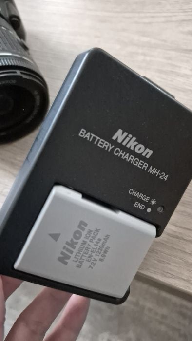Фотоаппарат Nikon D3300 Б/У в идеальном состоянии.