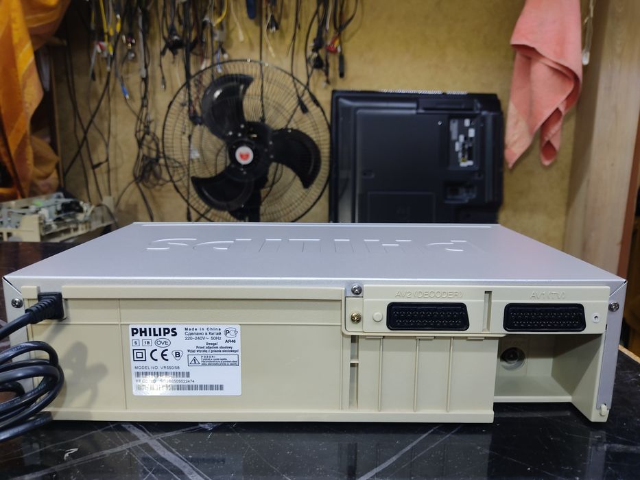 Видео магнитофоны разные