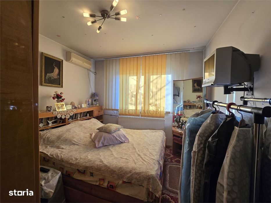 Vanzare 2 camere , Zona Bobalna