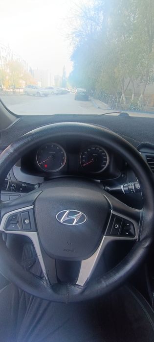 Хюндай акцент 2015 г.в.