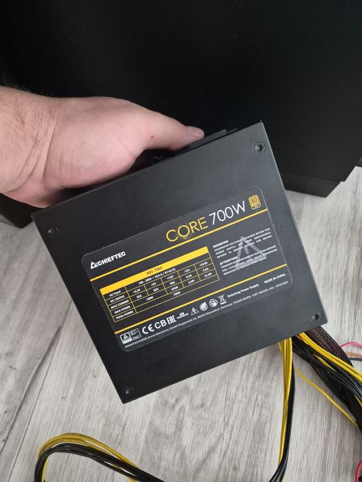 Продам блок питания Chieftec Core BBS-700S 700 Вт