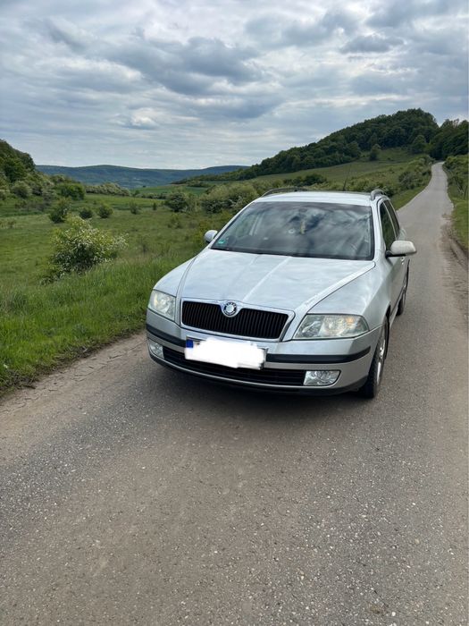 Vând Skoda Octavia II