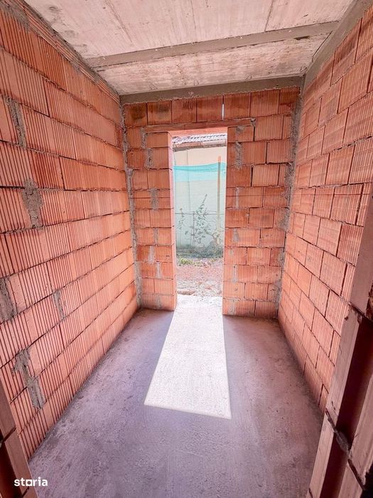 Apartament 4 camere 121 mp + 150 mp gradina, imobil tip vila, Marasti