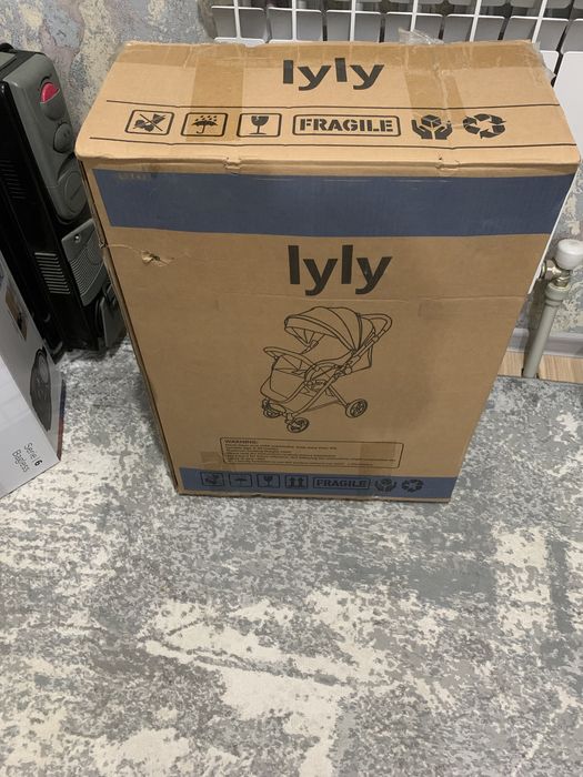 Продам Коляску почти не использовалась