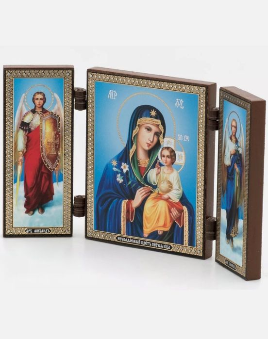 Нова Икона на Богородица Неувяхващ цвят Триптих за Любов Здраве