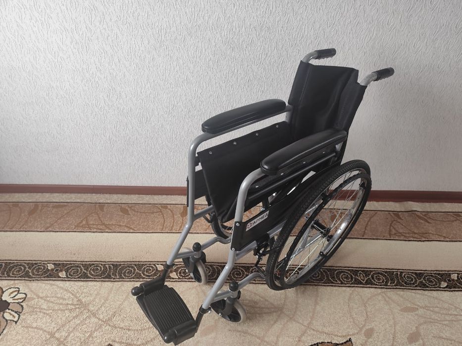 Продам инвалидную каляску