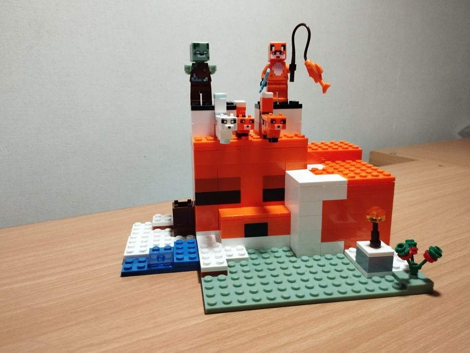 LEGO: Лисья хижина Minecraft 21178