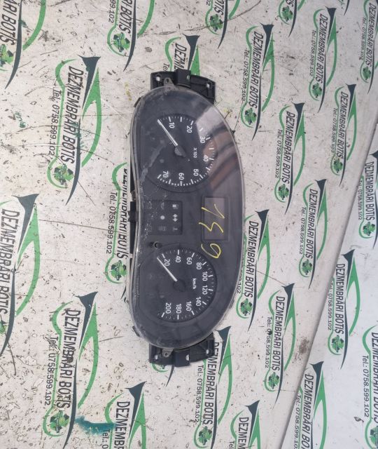 Ceasuri bord Dacia Logan prima generatie