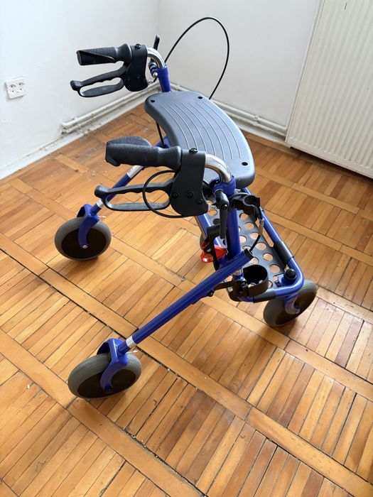 cadru mers/ rolator cu sezut si cos