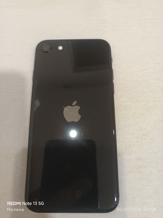 Iphone se 2 64gb IOS 27.0.1.