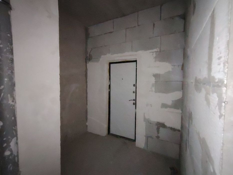 5-mikrarayonda 1 xonali uy tezda sotiladi.