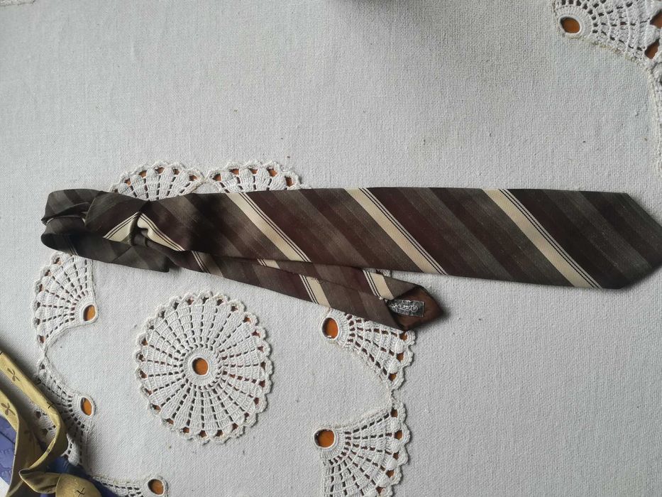 Мъжка вратовръзка