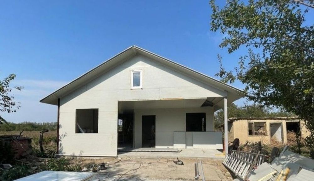 Executăm container modulare