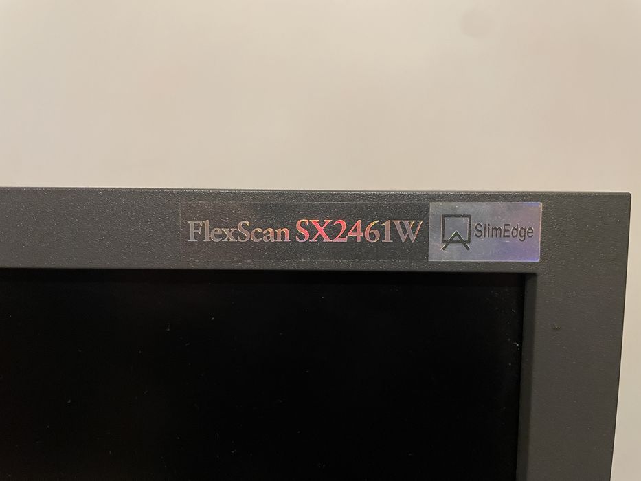 Mac Pro 2010 plus Monitor Eizo FlexScan SX2461W