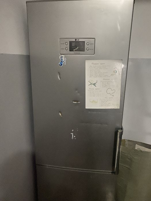 Холодильник ! 10.000тг