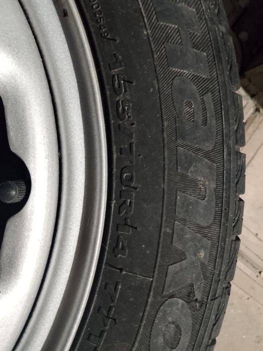 Продам шину с диском