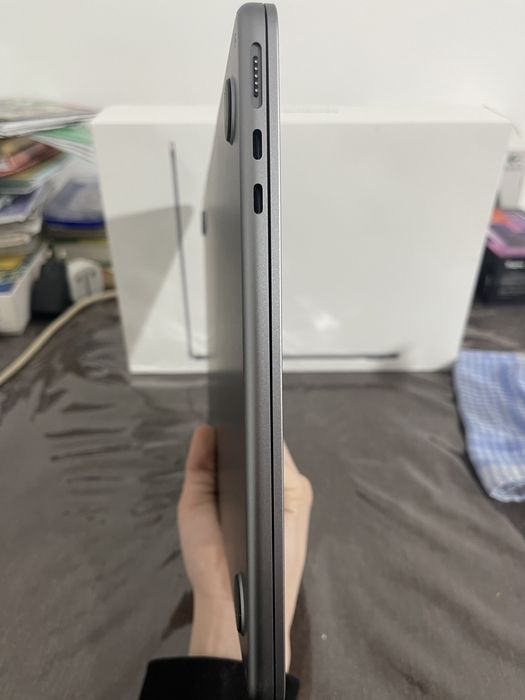 Ноутбок MacBook Air14