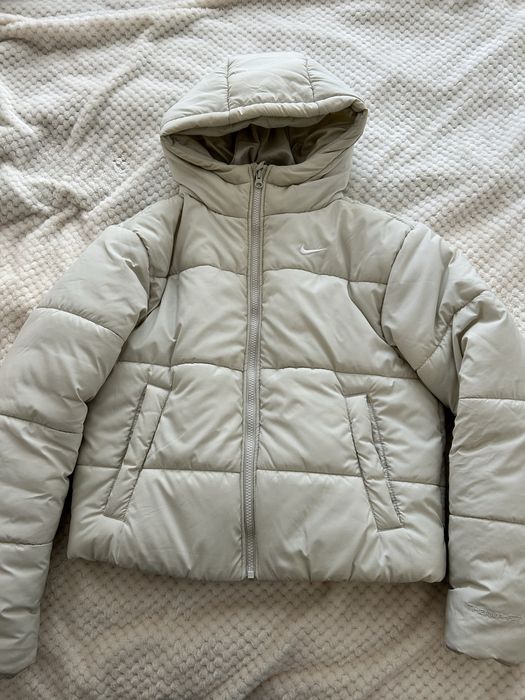 Дамско Термо Яке Nike Classic