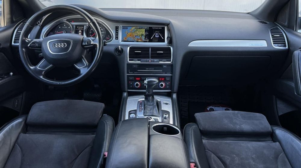 Audi Q7- 3.0 D - 245CP