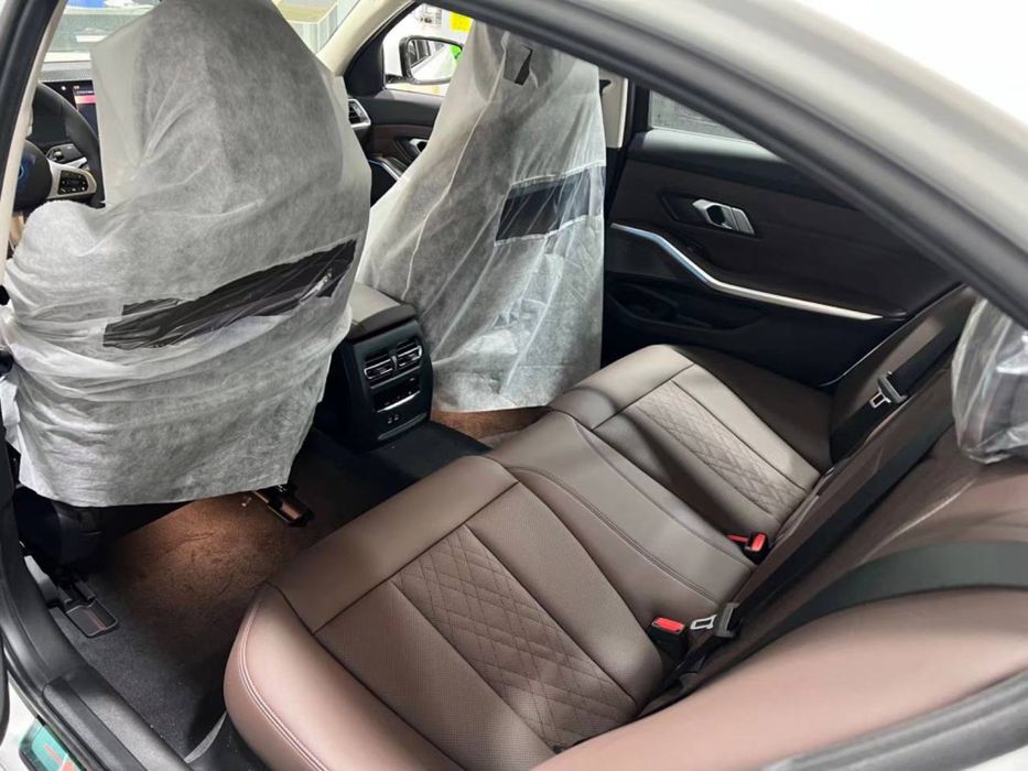 BMW I 3 2024года Растоможена!!!Цвета белый  жемчуг в наличии!!!