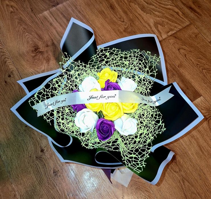 Trandafiri sapun, buchet, 90 lei