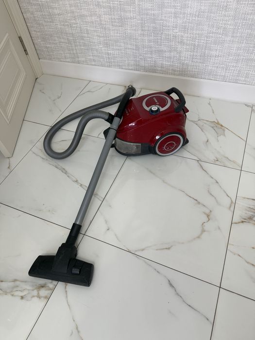 Пылесос срочно продам