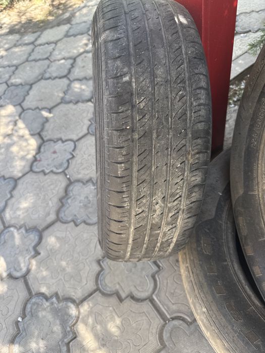 Одна пара колес размером 185/70/14