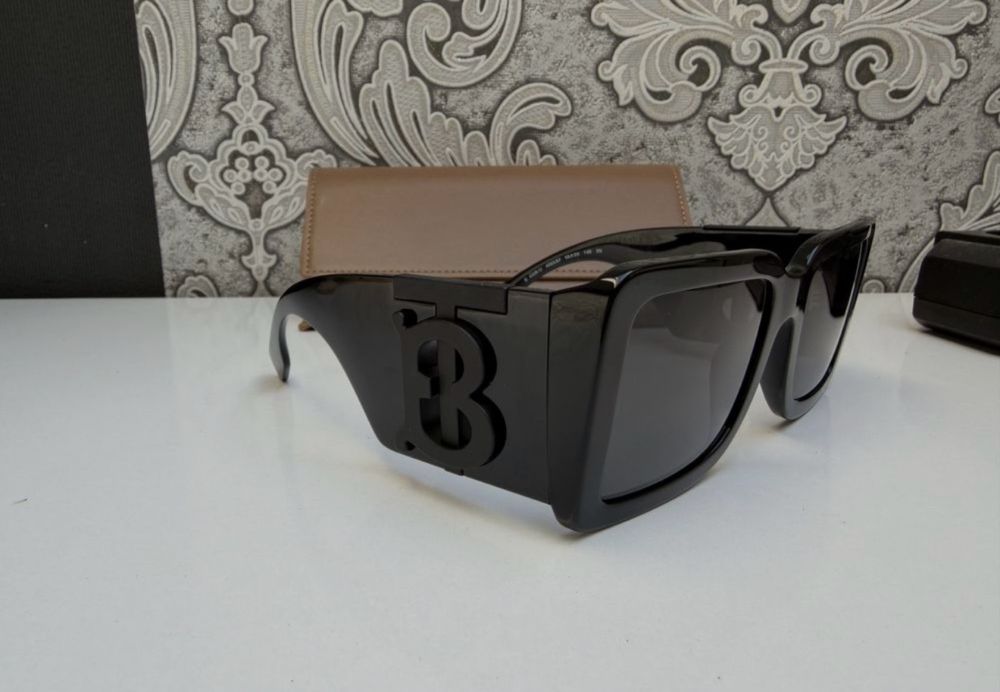 Burberry слънчеви очила