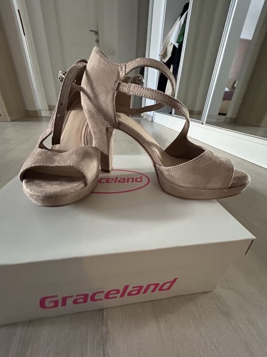 Sandale elegante bej