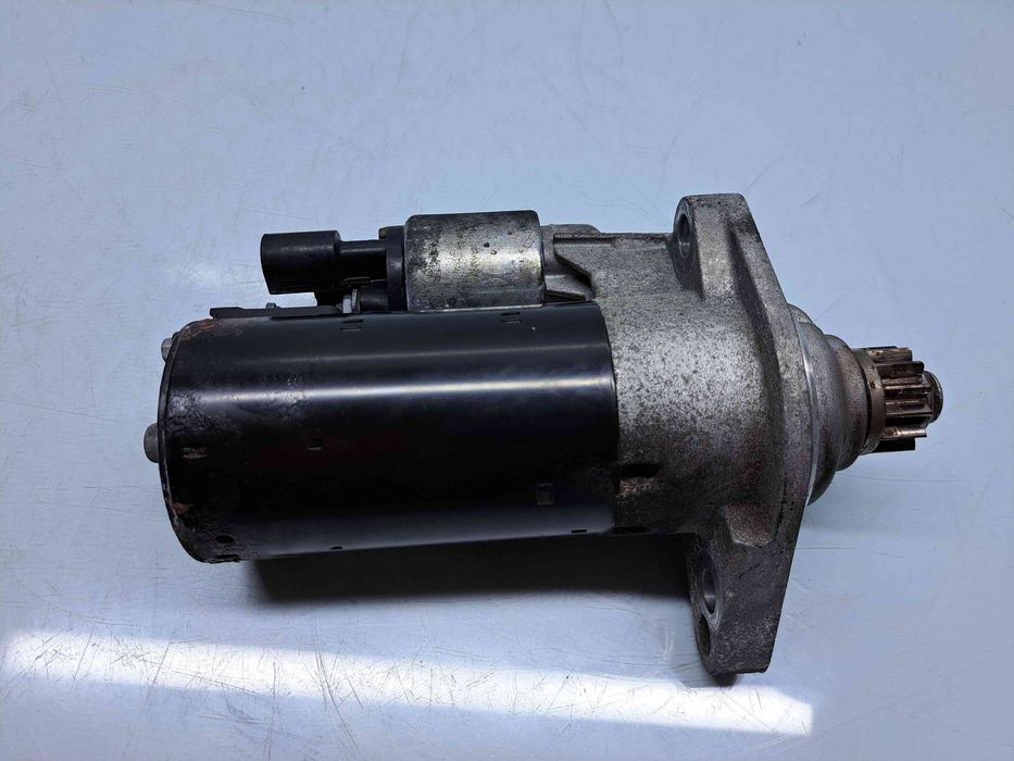 Electromotor 13 dinti  Volkswagen Golf 6 (5K1) [Fabr 2009-2013] 02Z911