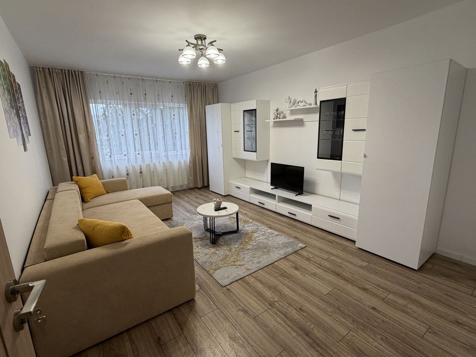 Vand apartament Republicii
