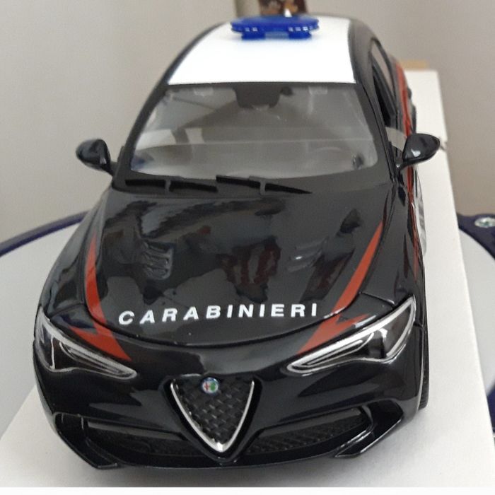 ALFA ROMEO Ctelvio  BBURAGO 1:24 м. от серията CARABINIERI