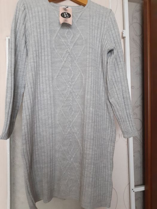 Продам новое платье