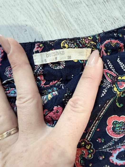 Pantaloni evazati Bershka S
