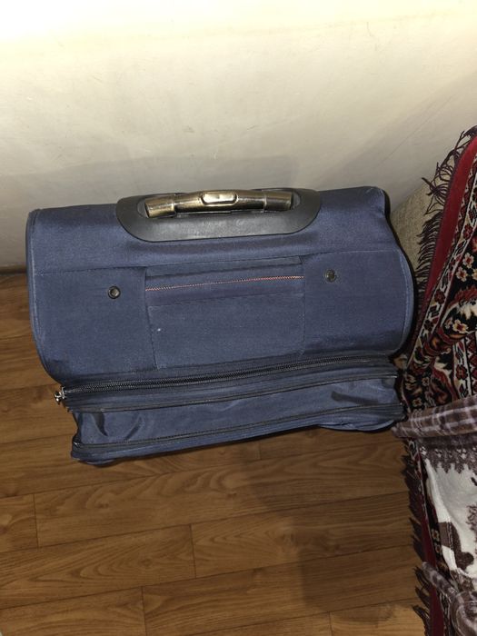 Чемодан большой для поездок