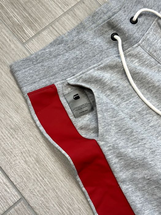 Дамско долнище G-Star RAW - размер S, отлично състояние