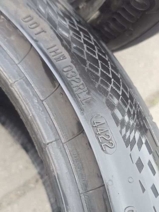 235 40 18 Continental
