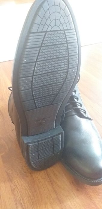 Продам полуботинки мужские .