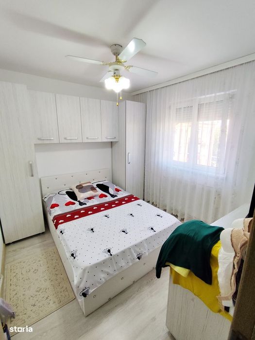 Vând apartament cu 2 camere renovat , mobilat și utilat