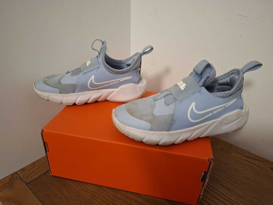 Vand Pantofi Sport Alergare pentru Copii Nike Flex Runner 2 marime 31