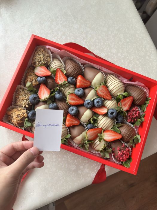 Продам коробки от клубники